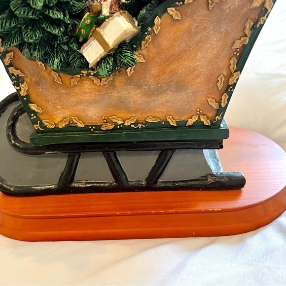 Lynn Haney Collection Through The Years Vintage Santa Sleigh Figures 1991 - Picture 8 of 14